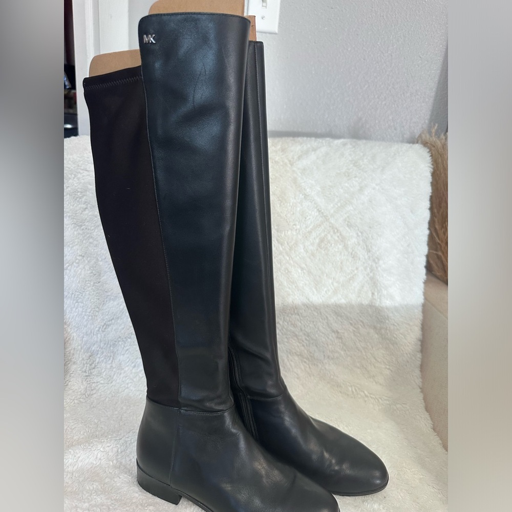 Elegant Black Knee-High Women's Boots Michael Kors